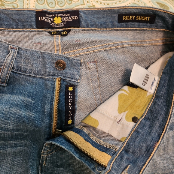 Aztec Ember Riley Shorts LIKE NEW Lucky Brand Size 30 - 10 - Picture 3 of 7